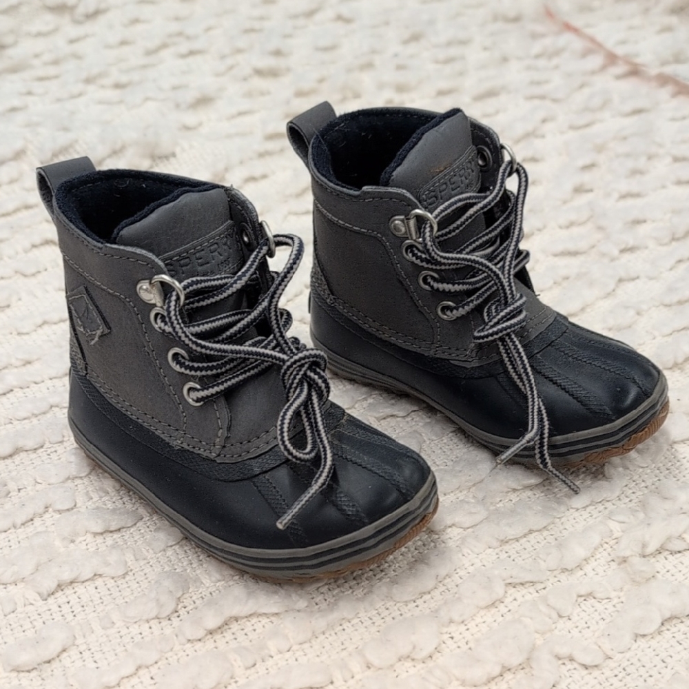 Sperry Boys Bowline Duck Boots Size 7 Blue Navy Gray Tie Outdoor Spring Rain